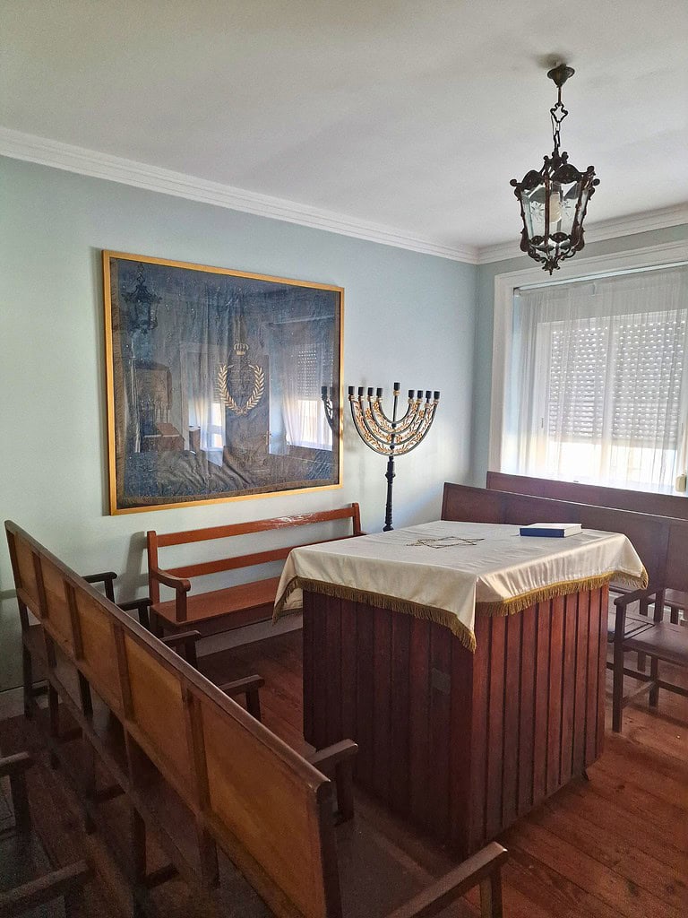 Ohel Jacob Synagogue