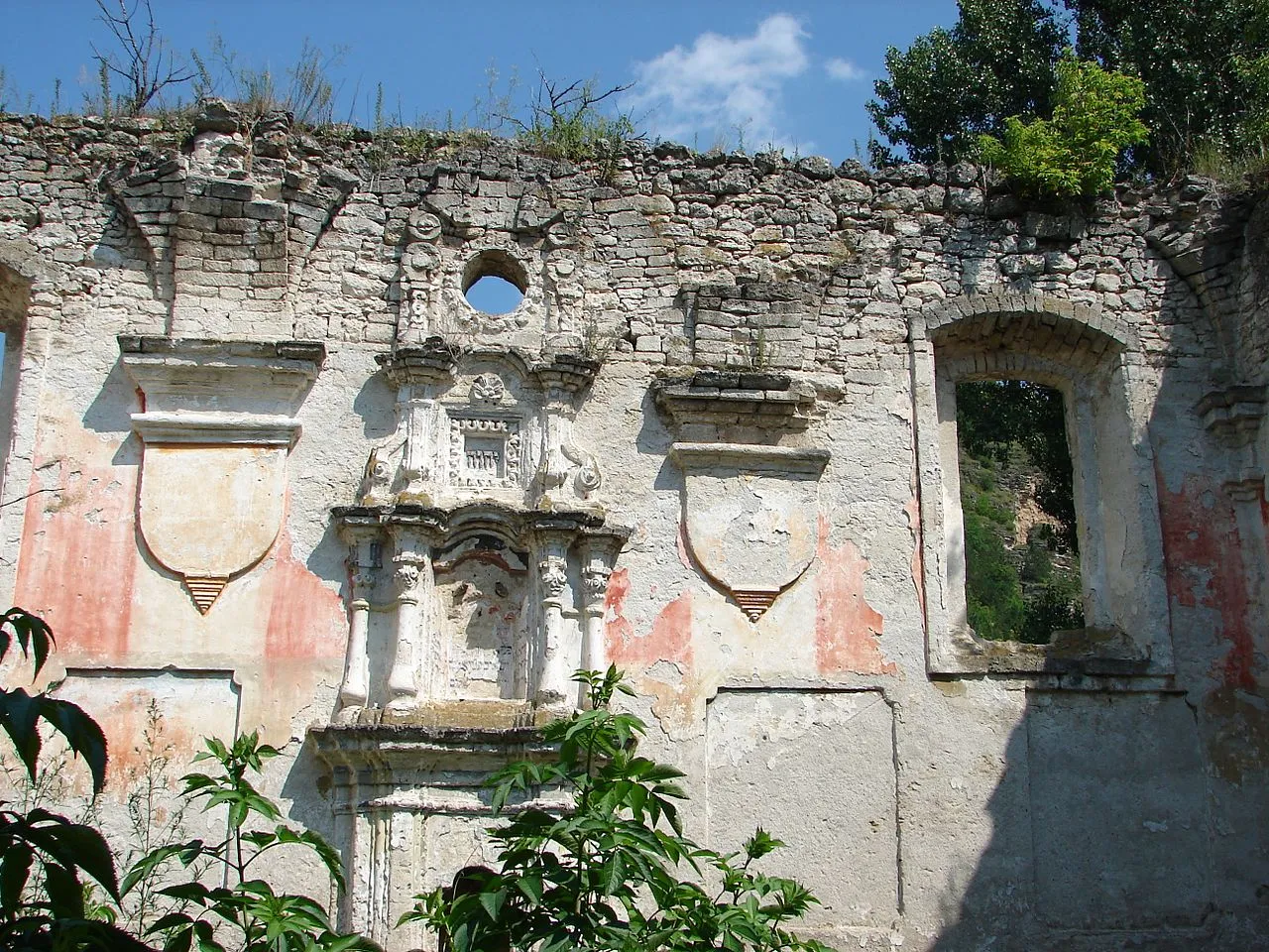 Rashkov Great Synagogue Ruins