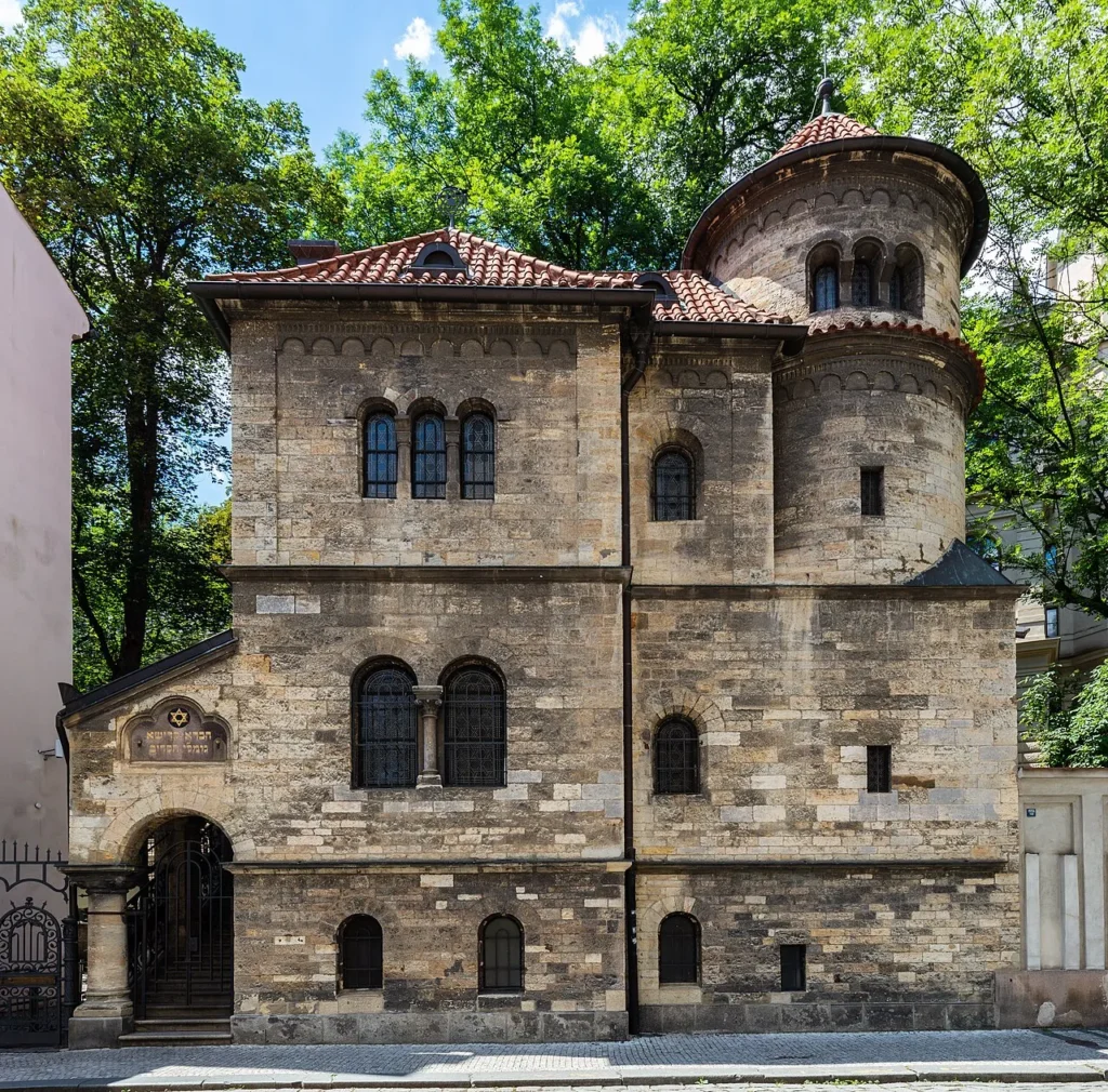 Klausen Synagogue
