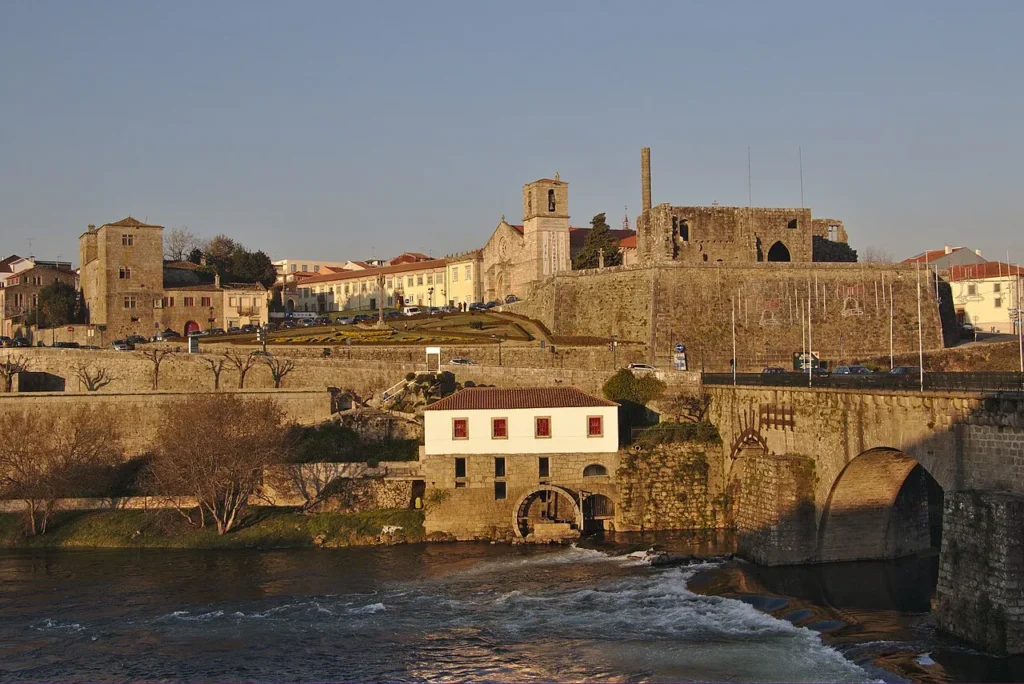 Panoramic view of Barcelos from Barcelinhos.