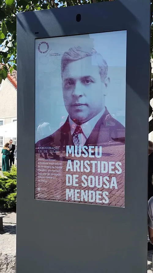 Sign for the Museu Aristides de Sousa Mendes.