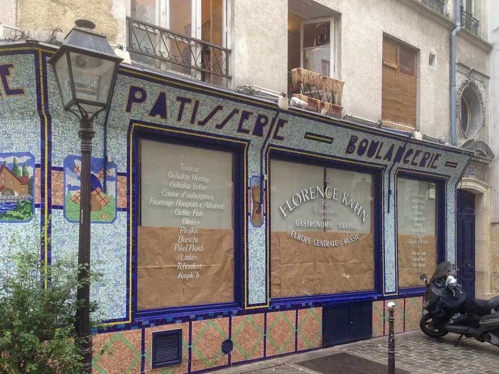 Florence Kahn bakery on Rue des Écouffes.